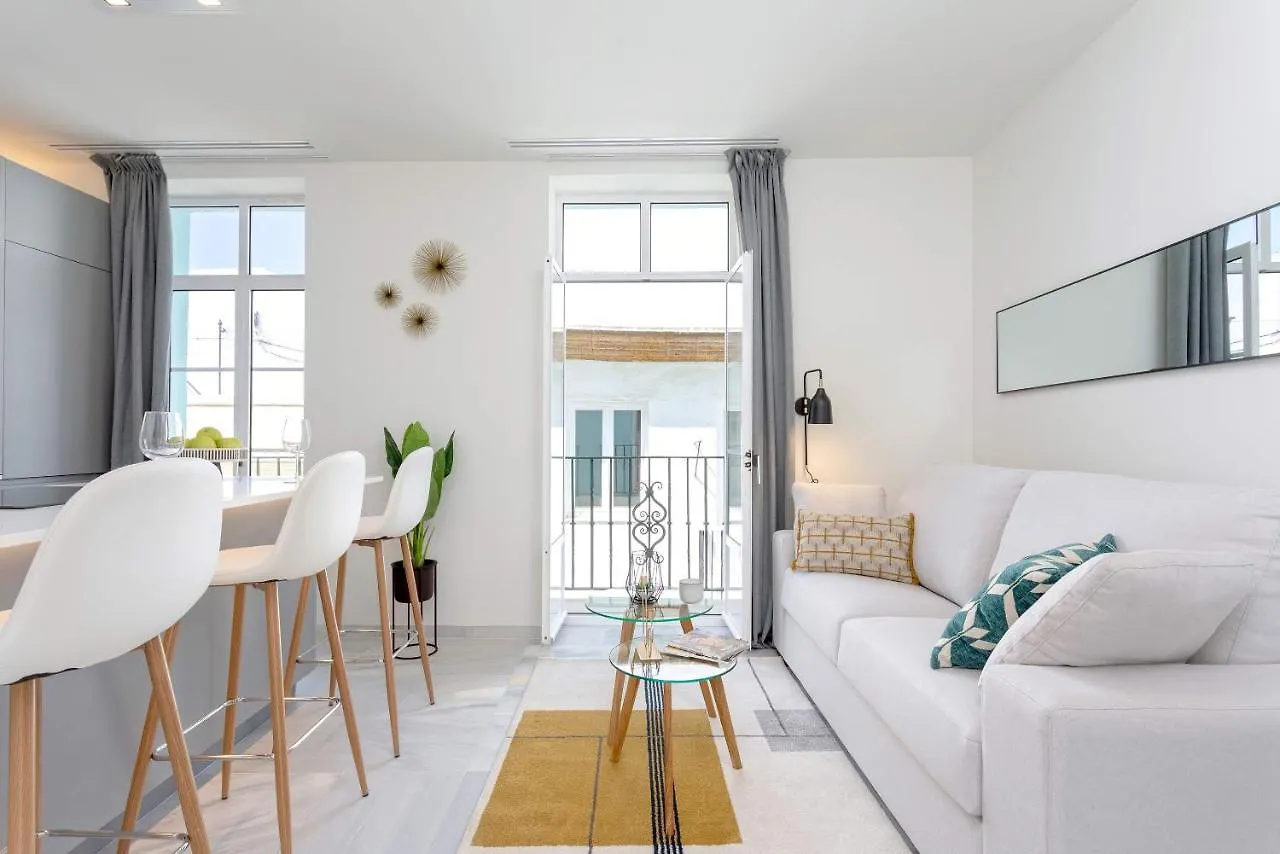 Genteel Home Catedral كاديز 0*,