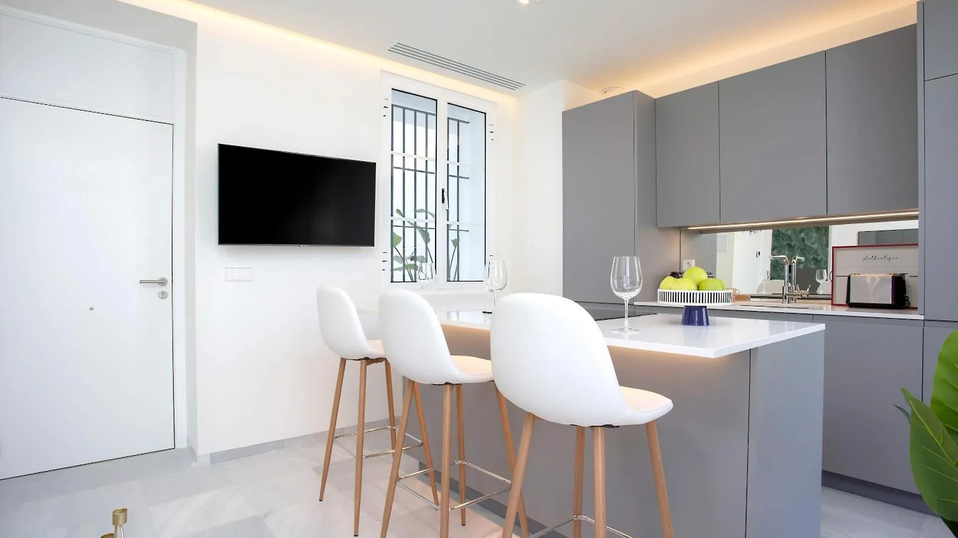 Genteel Home Catedral كاديز